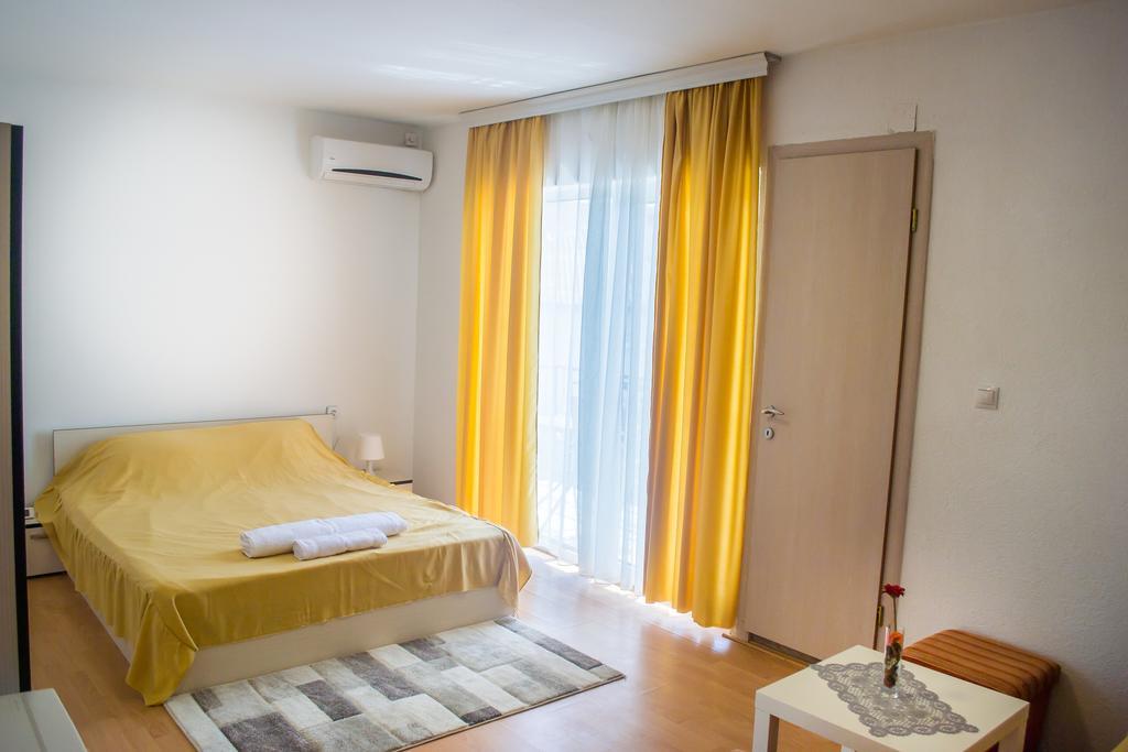 Bed & Breakfast Delikates Stojakovo Extérieur photo